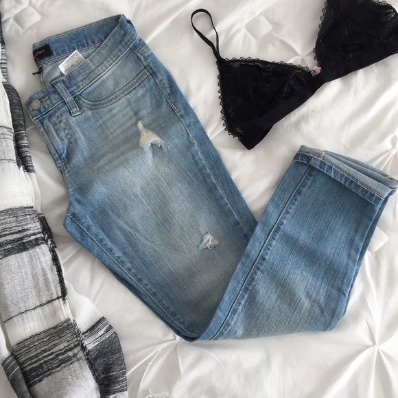 Banana Republic Denim - NWOT Banana Republic light distressed jeans